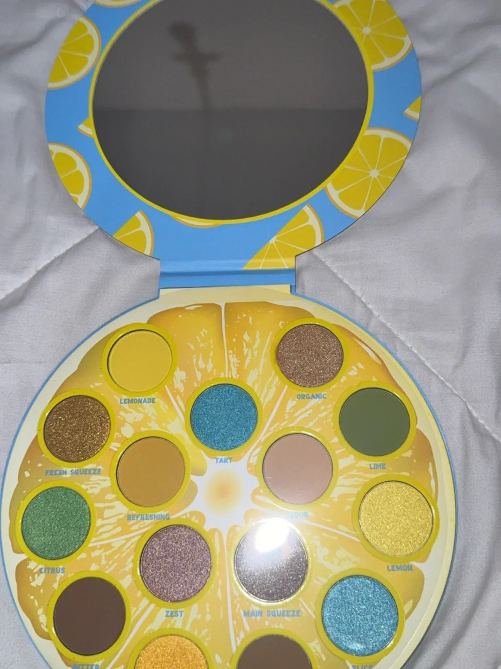 Lemon Crush Eyeshadow Palette - Bright Yellow & Multicolor